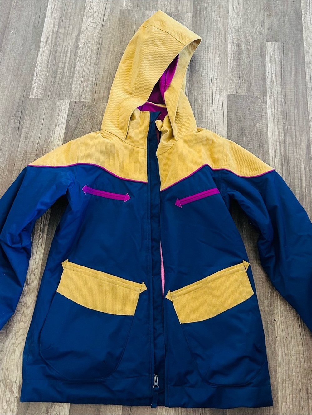 Burton Colorful Ski/Snowboard Jacket – Youth Medium 10/12